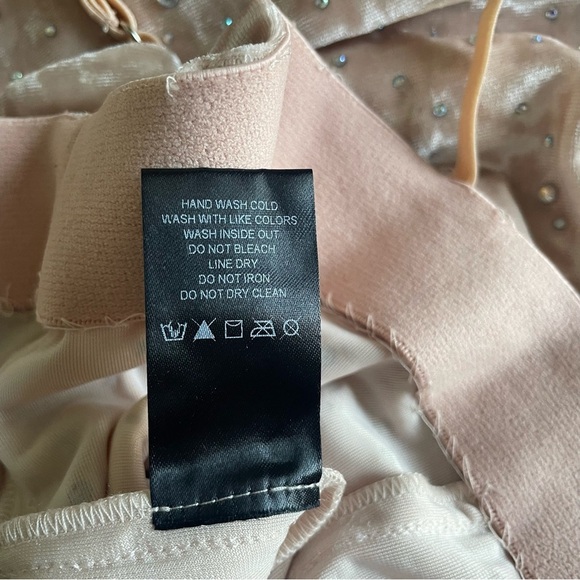 New! h:ours Janella Pant pink salmon color with sequins nwt  30735 - Picture 10 of 10